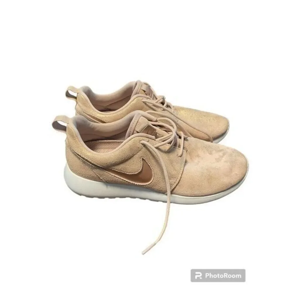 Nike Roshe One‎ Premium Metallic Rose Bronze Women's Size 7